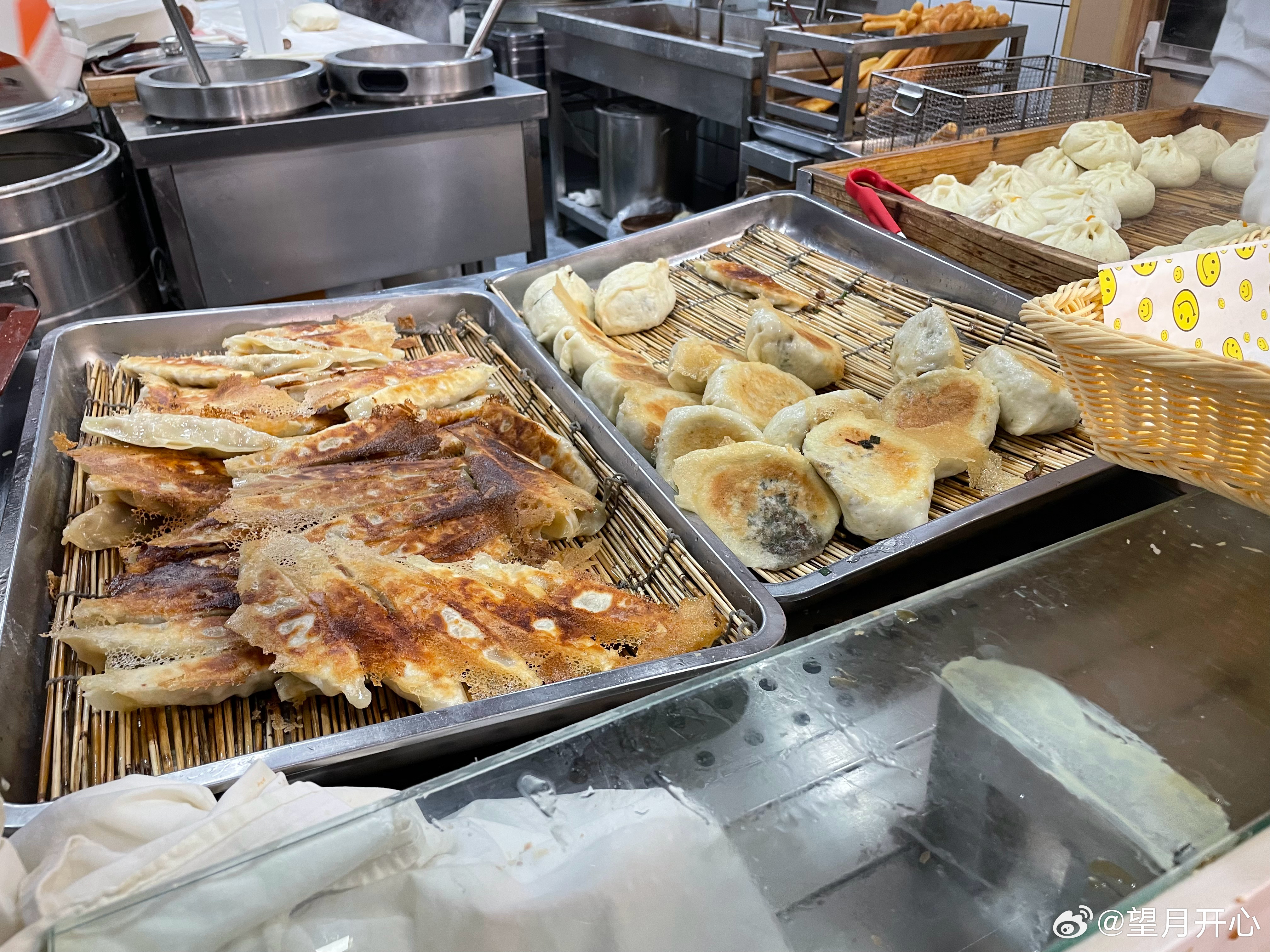 日照 我的评分：日照  必须安利下这个三木非遗sa汤虽然是隔壁临沂的特色，但是真