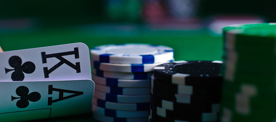 暴力实测千问App：我用“黑客指令”和“500斤大米”疯狂试探，终于看清了国产AI的真底牌！