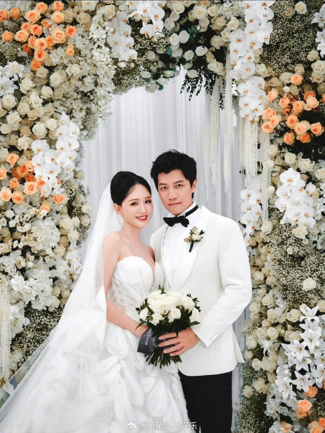 陈乔恩结婚前没有朋友圈陈乔恩在结婚前并无活跃的社交朋友圈，她曾在节目中坦言，婚前