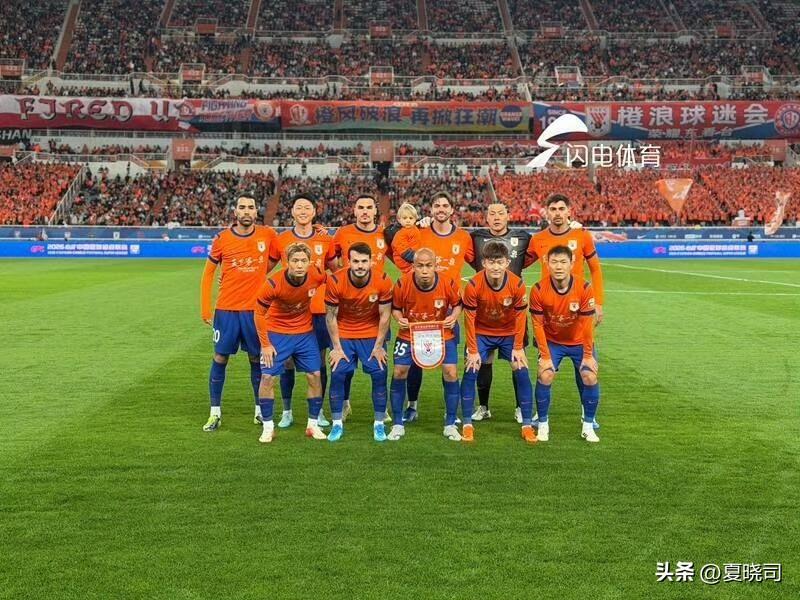 首发年龄，山东泰山队最大？
山东泰山：30.6岁
云南玉昆：29.8岁
天津津门