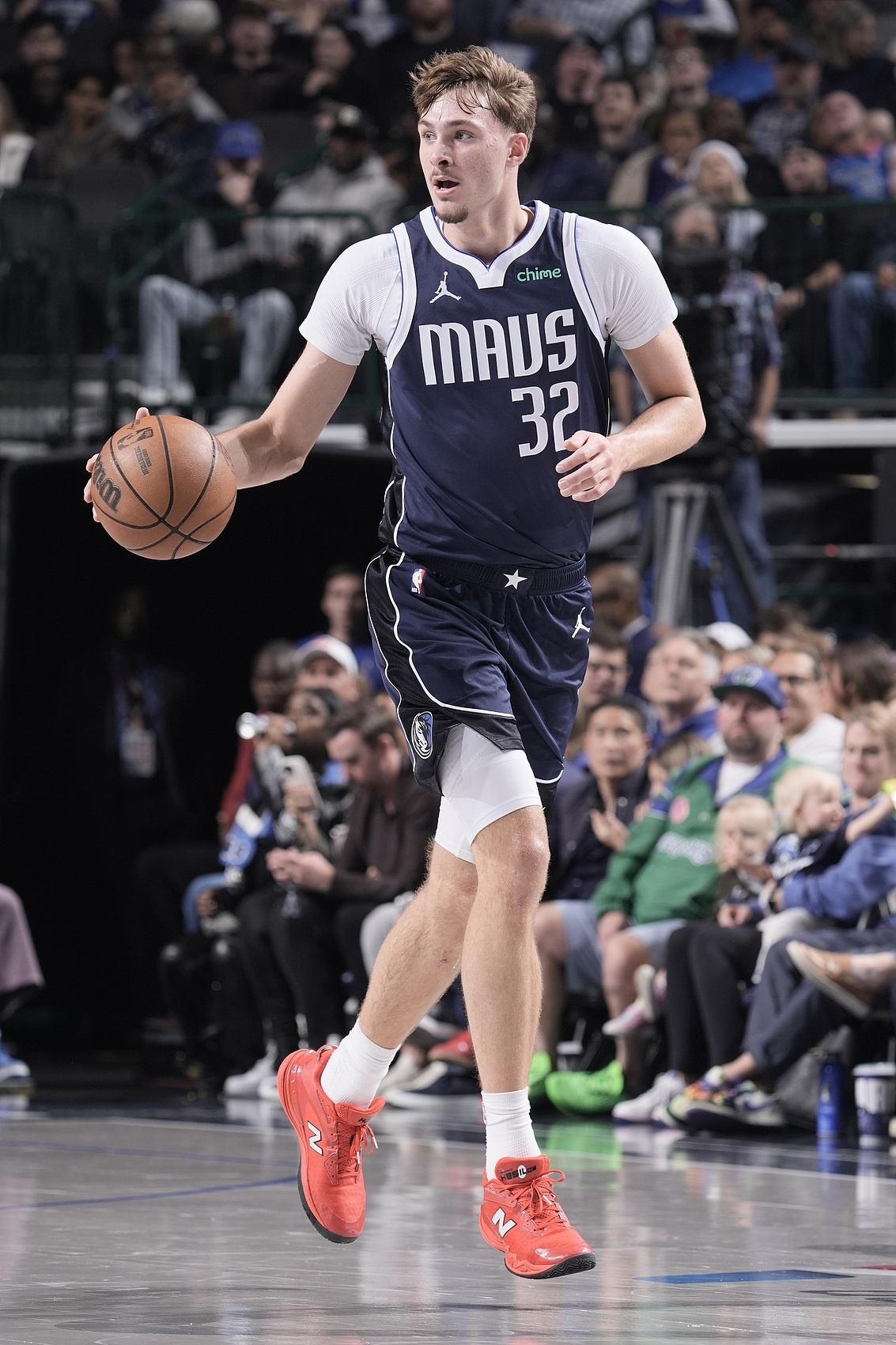 弗拉格赛季场均得分来到18.4分，距离新秀榜一的克尼佩尔（场均19分）仅差0.6