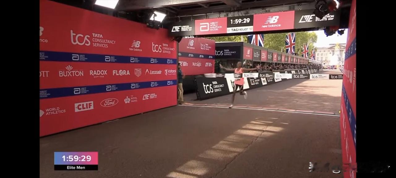 历史性突破！萨维伦敦马拉松首破2小时，人类耐力极限被改写

2026年4月26日