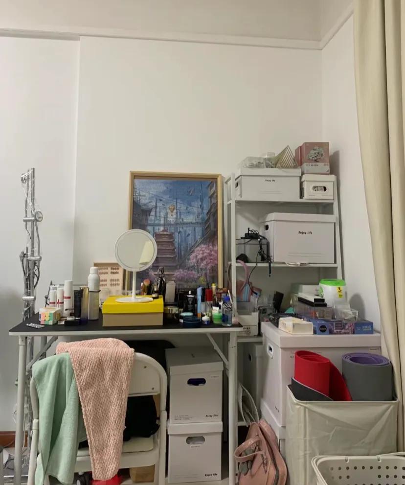 出租房的无奈
无论怎么收纳一周后总会恢复模样该怎么做听劝#房间改造 #改造 #出