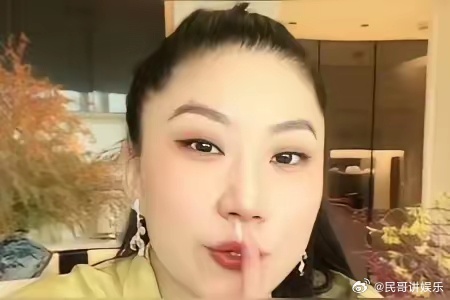 面对别人的挖苦，Coco的回答堪称一绝。网友:你怎么沦落到卖货了？Coco:哎呀