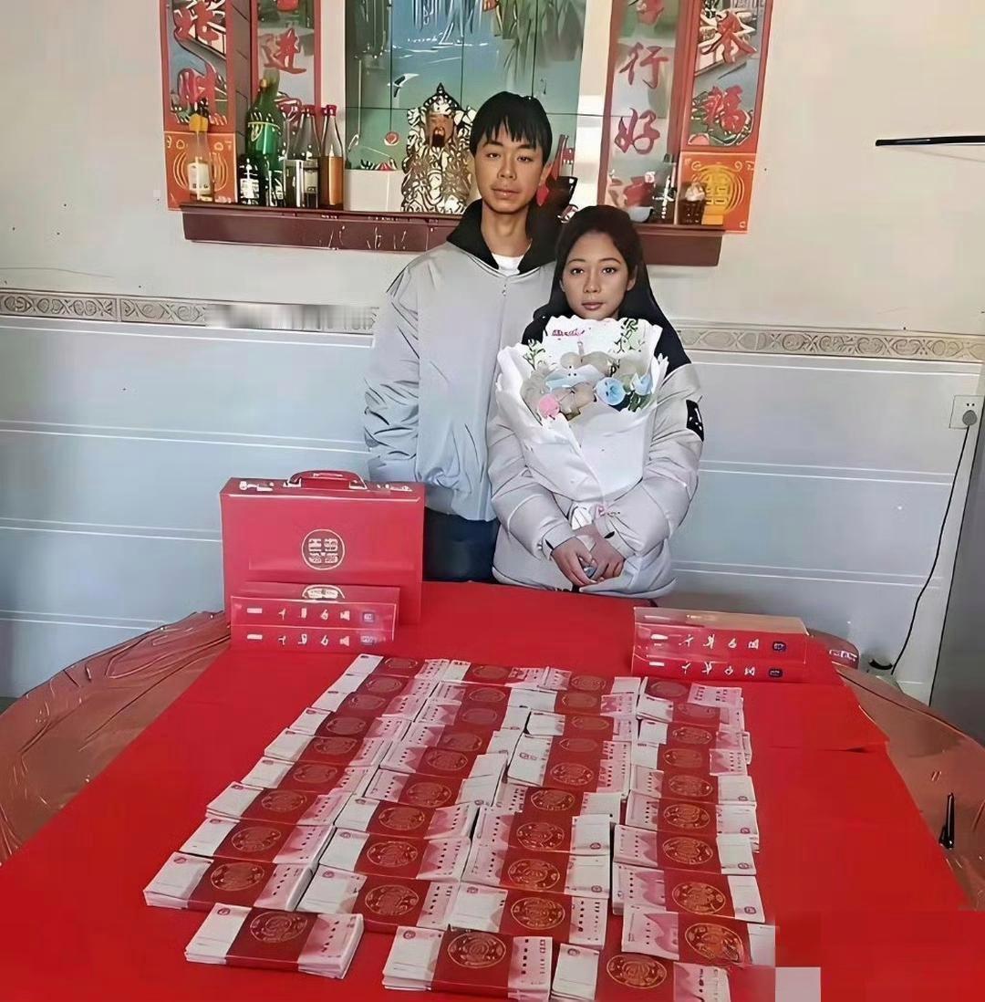 同样是订婚，为什么一个两眼无神，一个喜笑颜开，答案都在桌子上，数一数你就懂了！