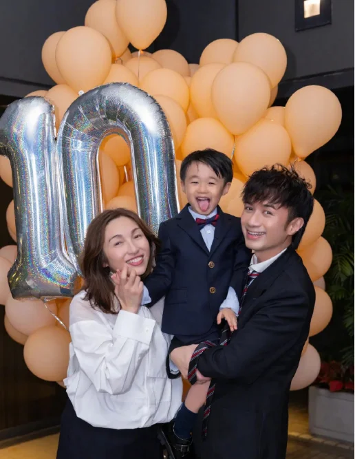 古巨基儿子真的好像妈妈呀！