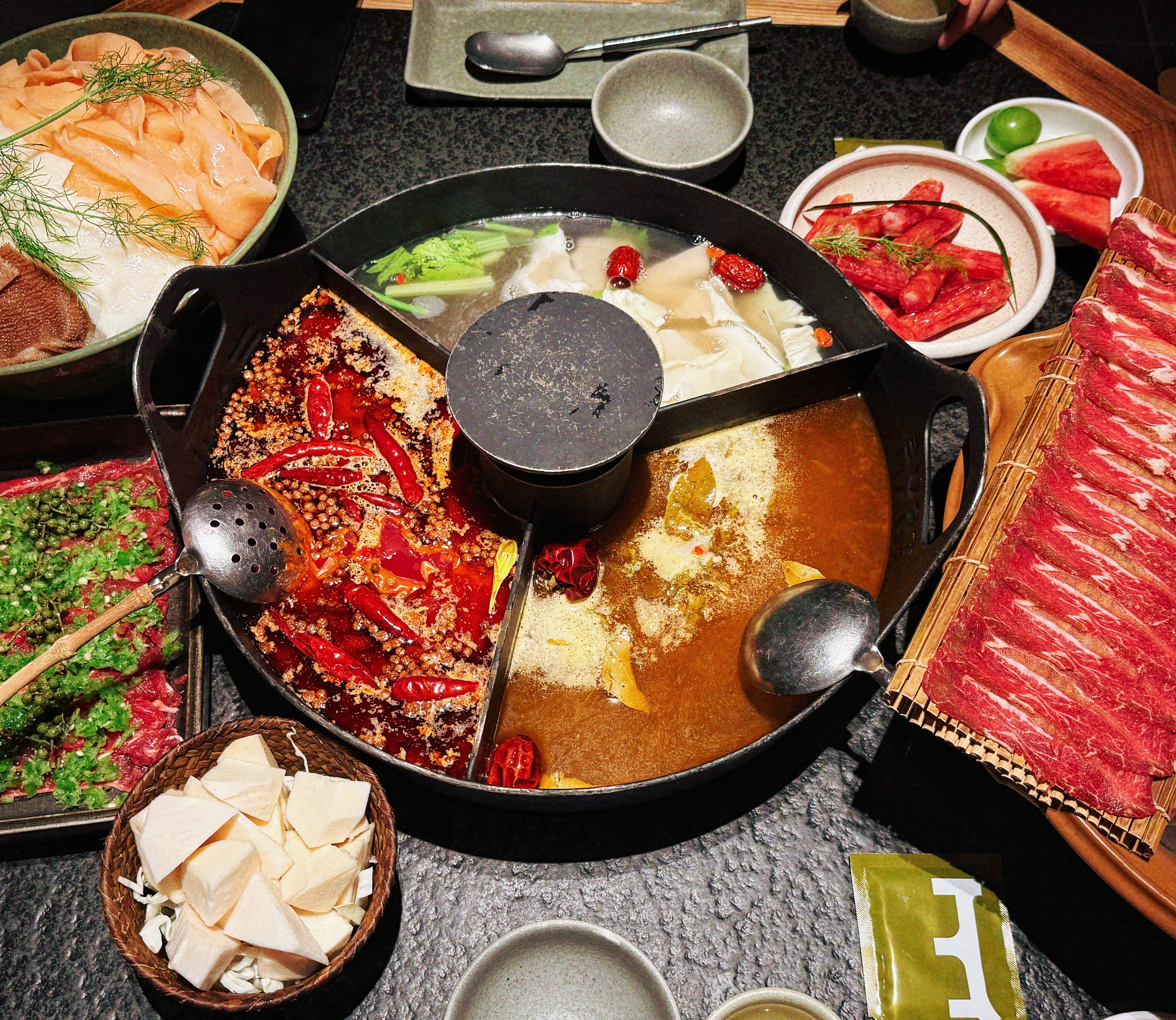 今日：微辣+加菜😋😋 