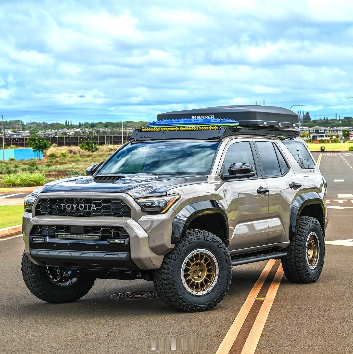 丰田4Runner  丰田4Runner这样改造，大家觉得怎么样[举手] ​​​