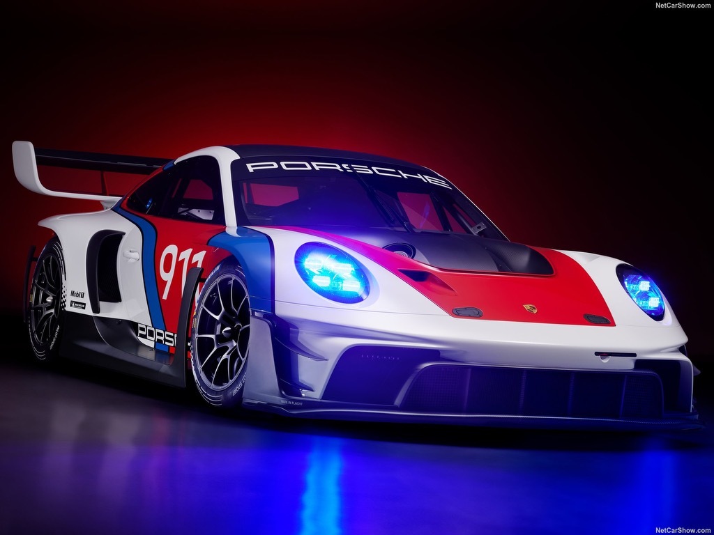 要说会挣钱还得保时捷，保时捷911 GT3 R rennsport来了，基于99