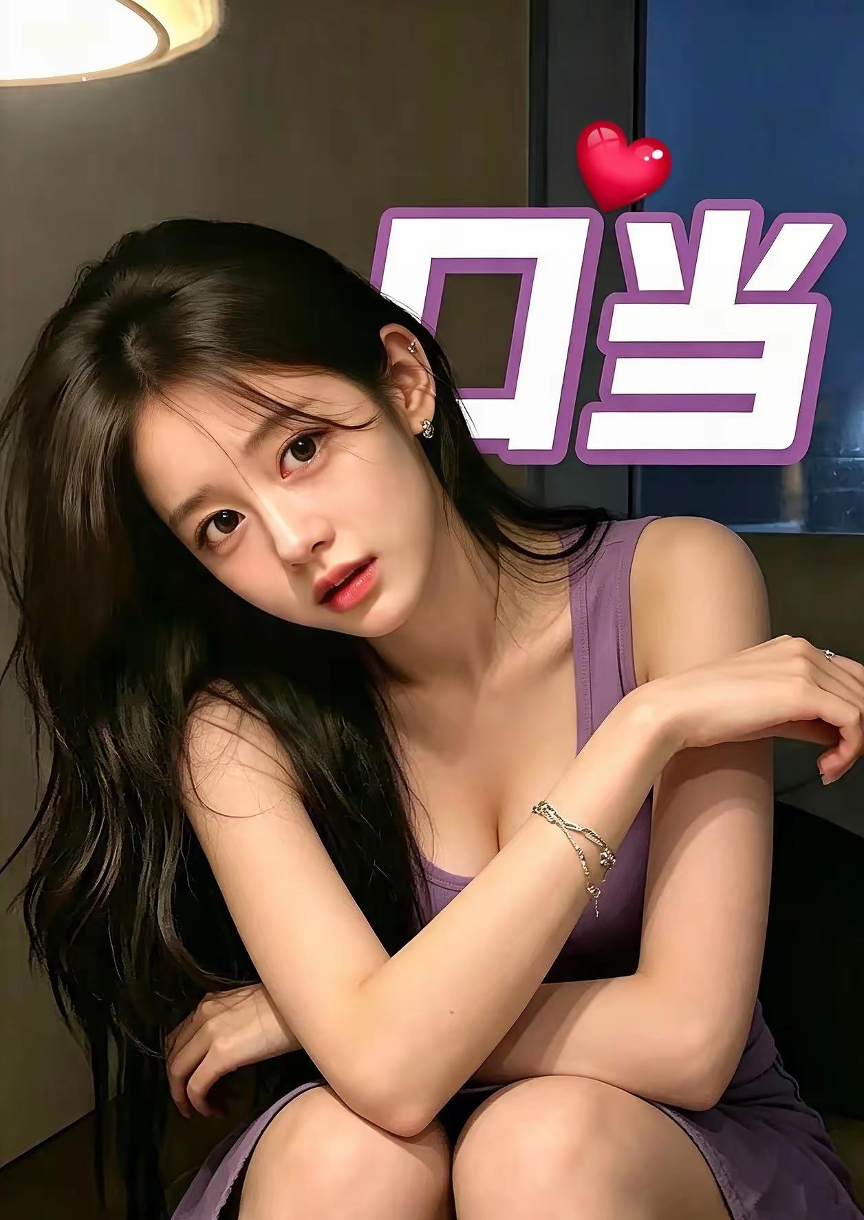 昨天和村里的一个留守妇女，一起到地里干活，她在喂孩子奶时，我发现她肚皮上黑了一大