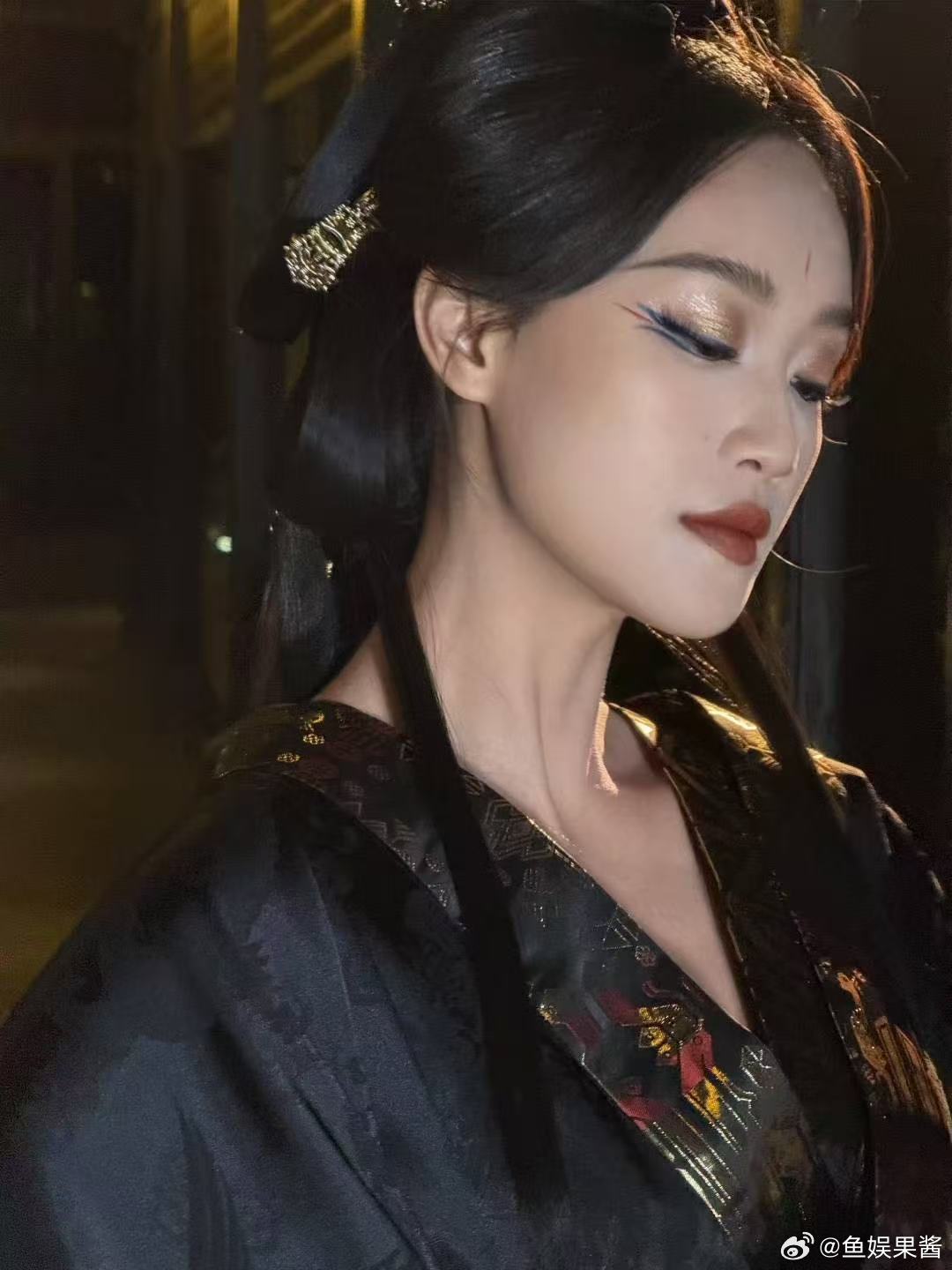 蓝盈莹镜头下的龙泉非遗 蓝盈莹用镜头为龙泉非遗谱写了一首动人的诗，让沉睡千年的文