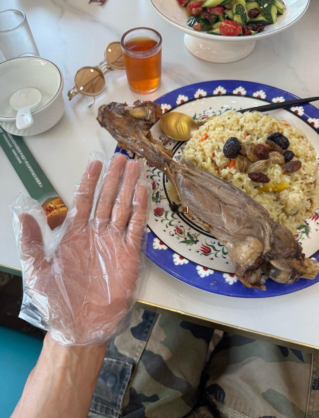 好大一份羊腿饭[允悲]午餐超标啦[馋嘴]梦想家ALI ​​​
