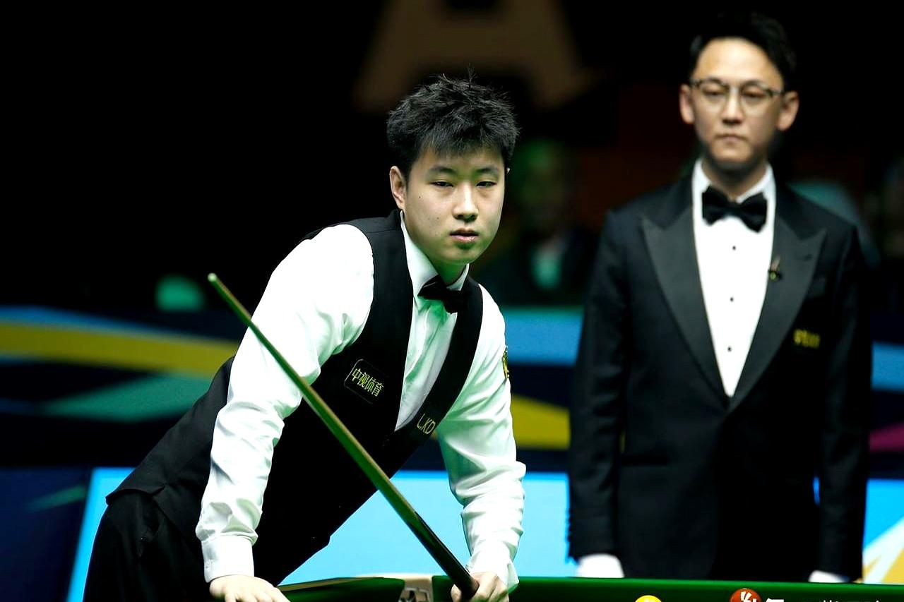 奖金涨两万，四强也值钱。
 

赵心童4比3啃下艾伦，决胜局127分，把15万英