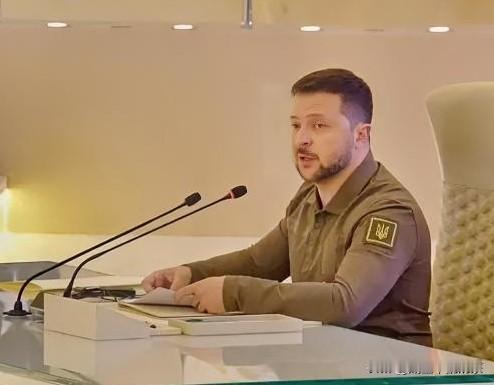 新华社4月24日报道，泽连斯基跑业务的频率也是绝了，短短30天内，已经是第二次往