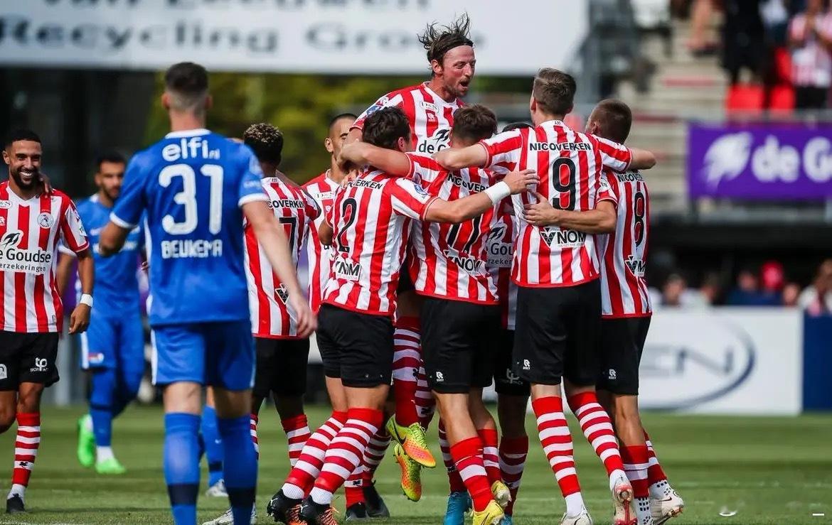 020    葡超    本菲卡vs里斯本   -1方向：让负比分：0-1 1-