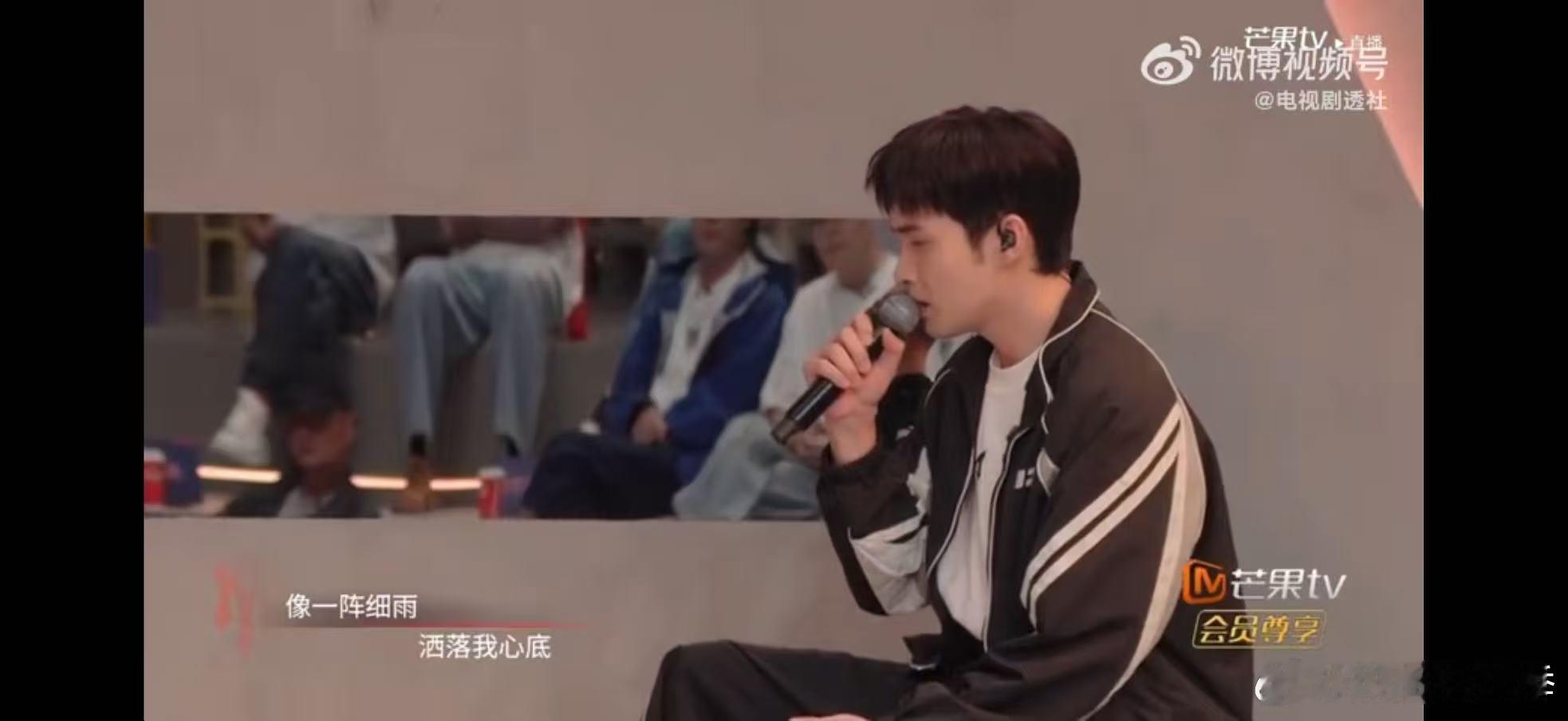 王赫野张彬彬管健嘉晨小考第一本来就很期待这个舞台，拿到第一之后更加盼正片王赫野张