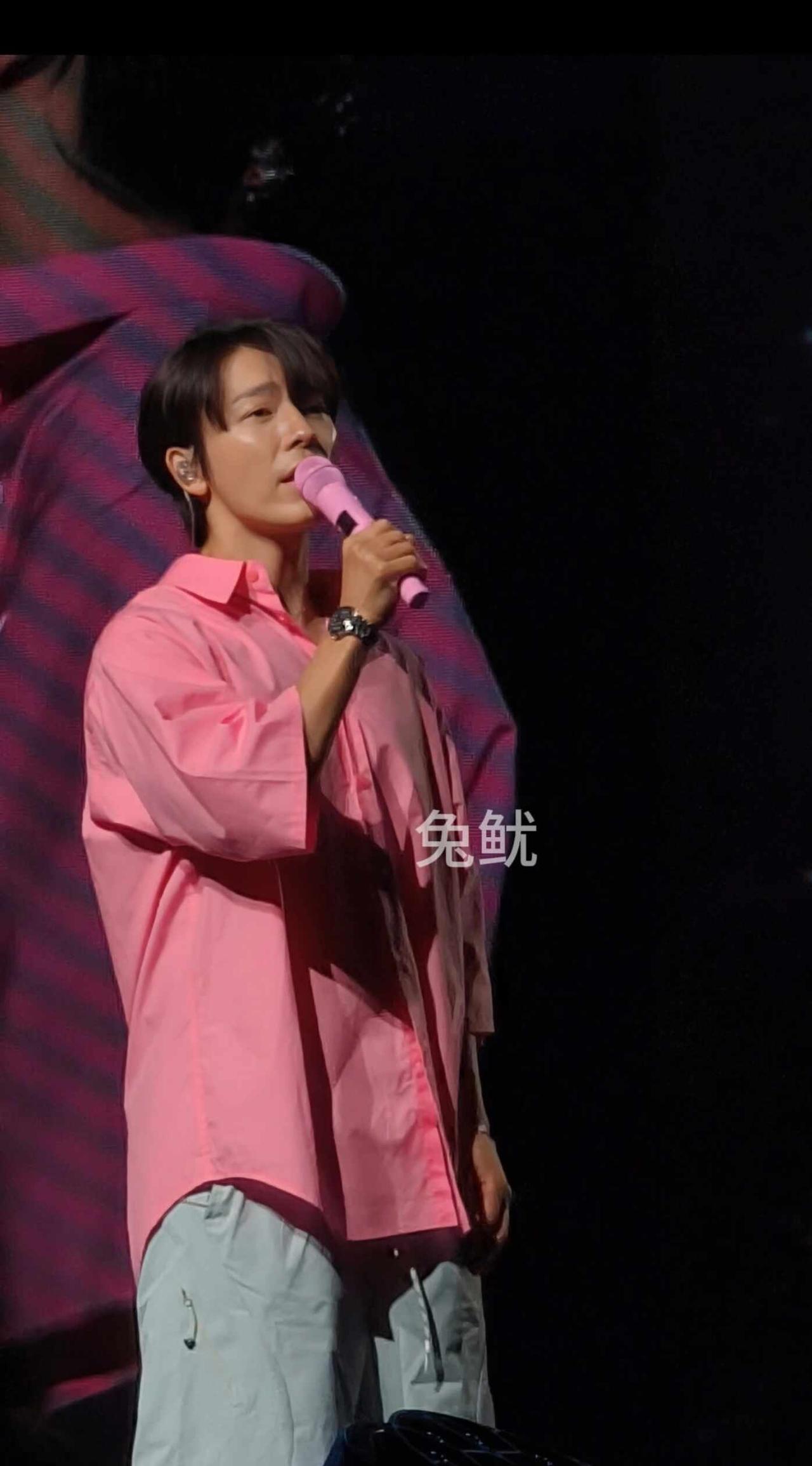 来见小孩🐯
终于到我见李东海
李东海 澳门 superjunior haelo