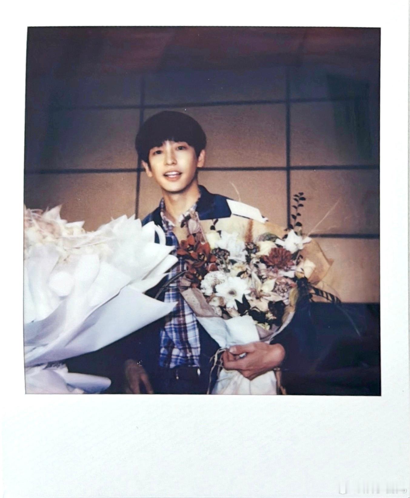 内娱真正的扛剧面孔集结了反复刷《交锋》预告，满脑子都是主角们的人物关系！在信仰的