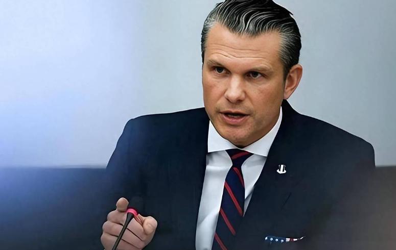 美军这回是真的被打醒了！习惯了砸钱玩高科技的五角大楼，硬是被伊朗廉价无人机逼得掀