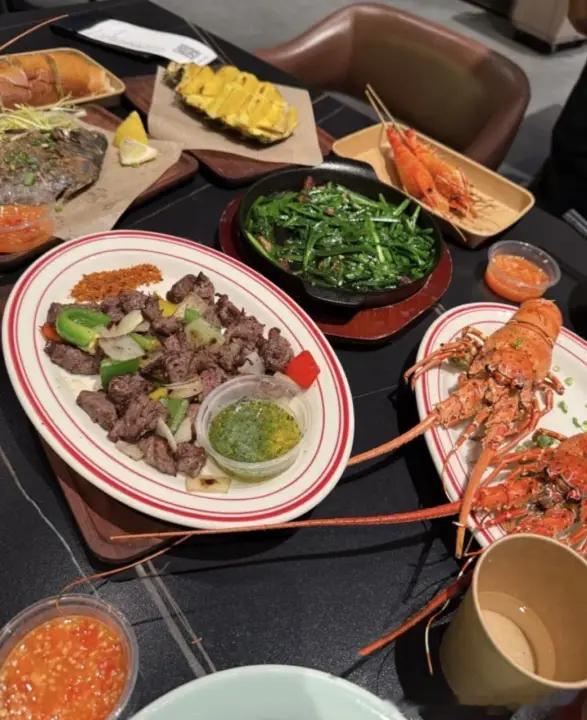 缘分向来妙不可言。很庆幸实盘的每一位，不止专注于交易跟单，也愿意和我分享日常点滴