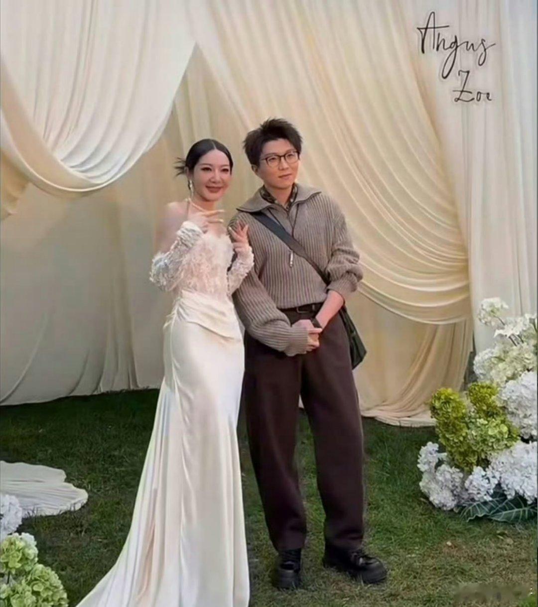 毛不易婚礼发言引网友争议哈哈哈哈😂现在的人都不看完整内容，就喜欢看别人吵架[允