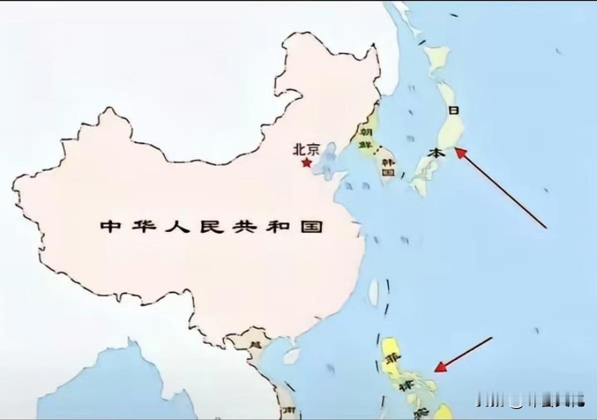 不管承认不承认，美国确实在收紧第一岛链。

现在最头疼的不是日本，而是南海方向的