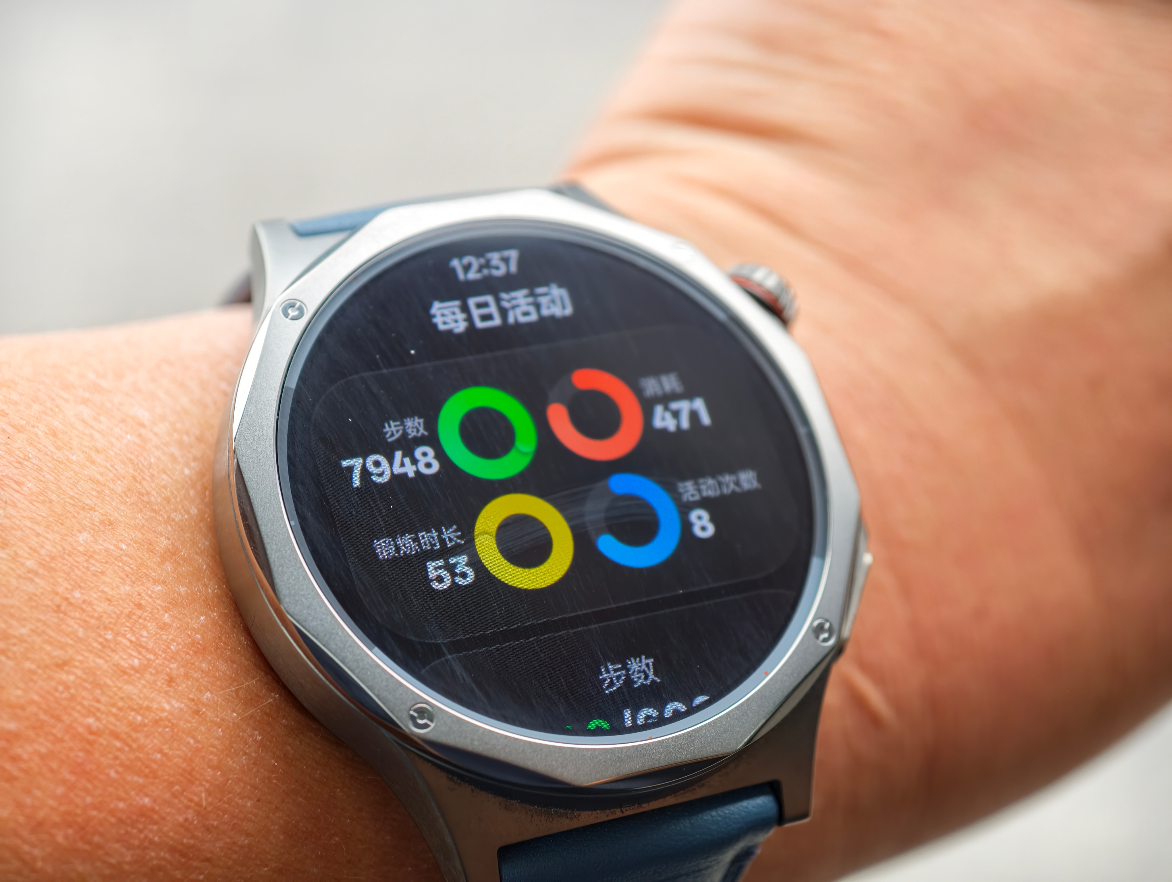 前几天出差，在酒店给OPPO Watch X3升了一般系统，后来才注意到这版升级