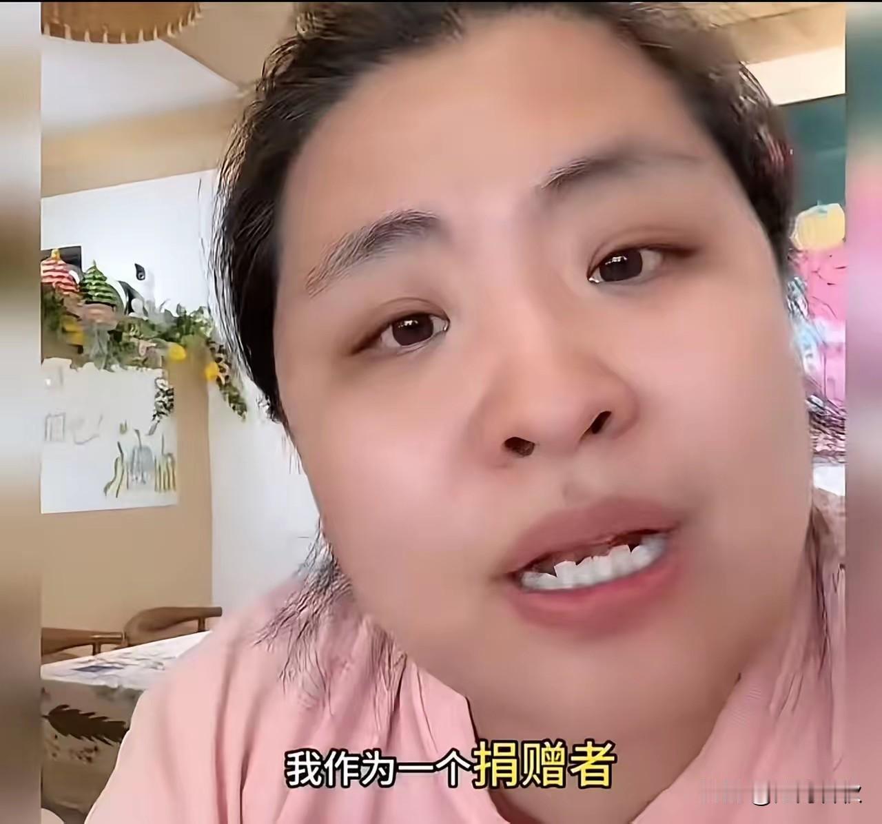 这个直接真给我看笑了
[捂脸]