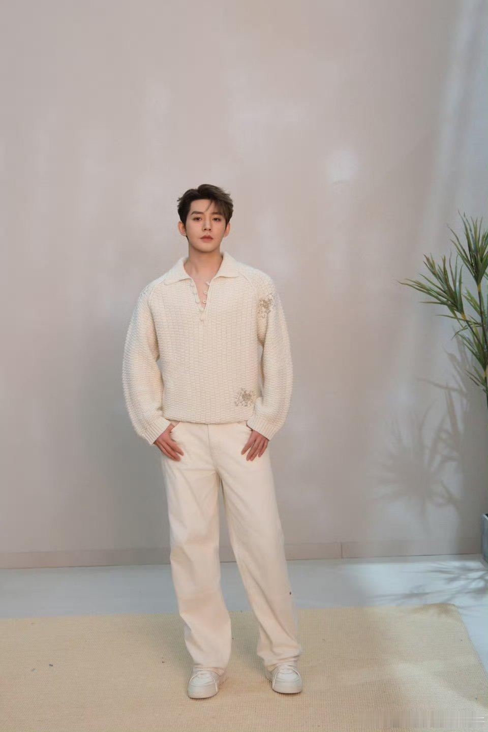 邓为代言花絮图，居家男友感 ，赐我一个邓为好吗