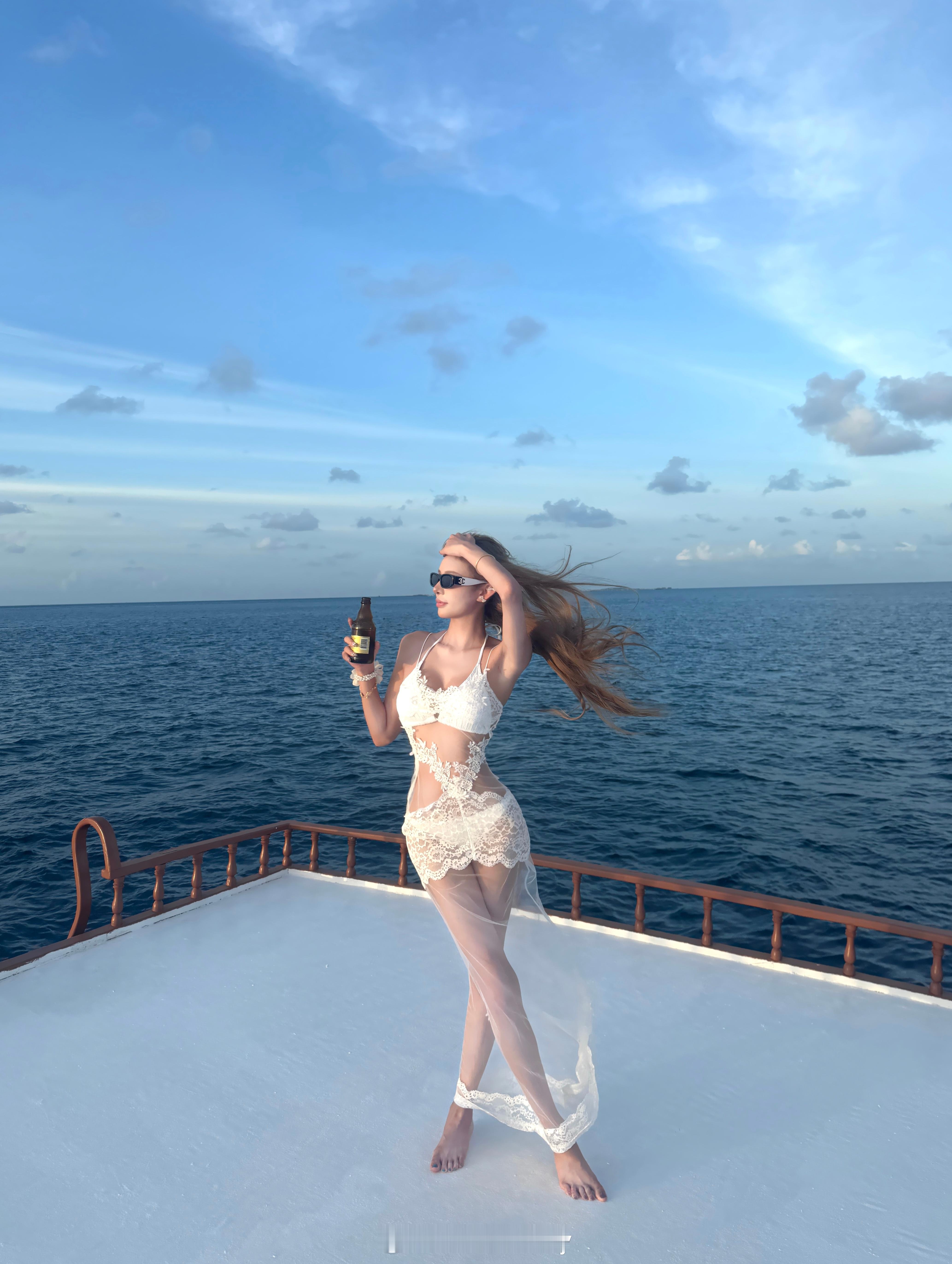 🕶🍸 🛳 𓇼 hi  ​​​