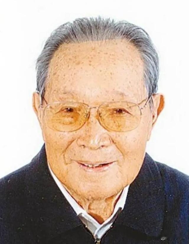 99岁传奇！北京市委书记1976年死守电话亭，绝密计划背后藏着硬核人生
 
他是