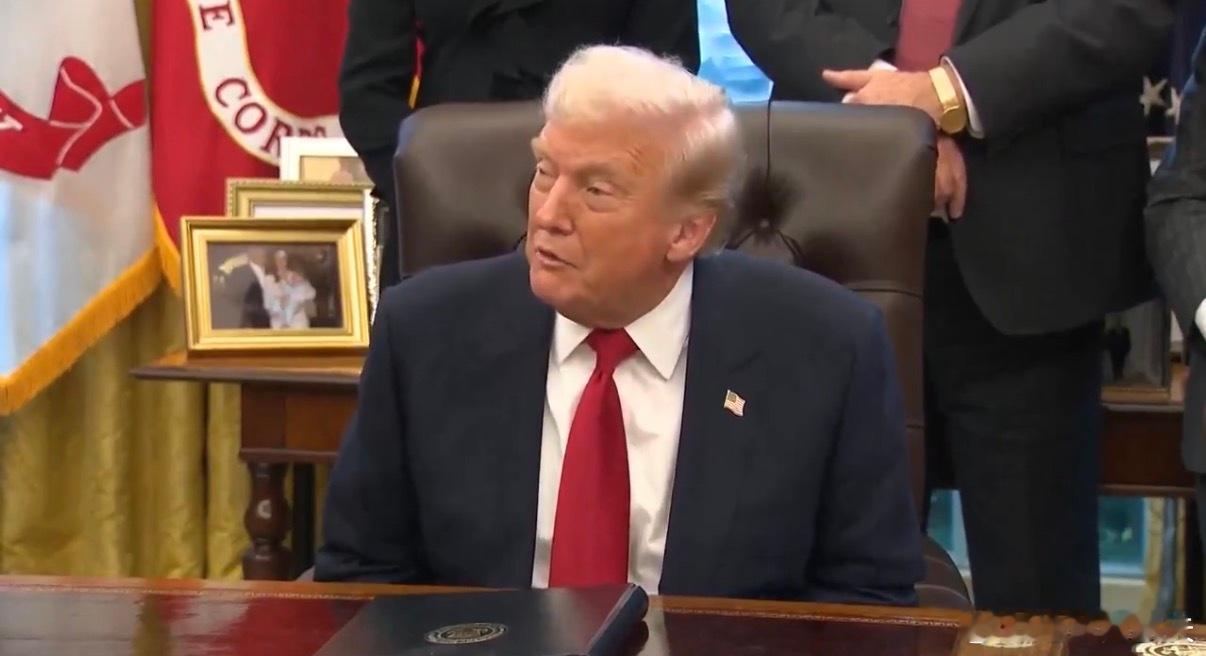 ‼️特朗普：“我们将向中等收入人群和低收入人群发放约 2000 美元——我们将利