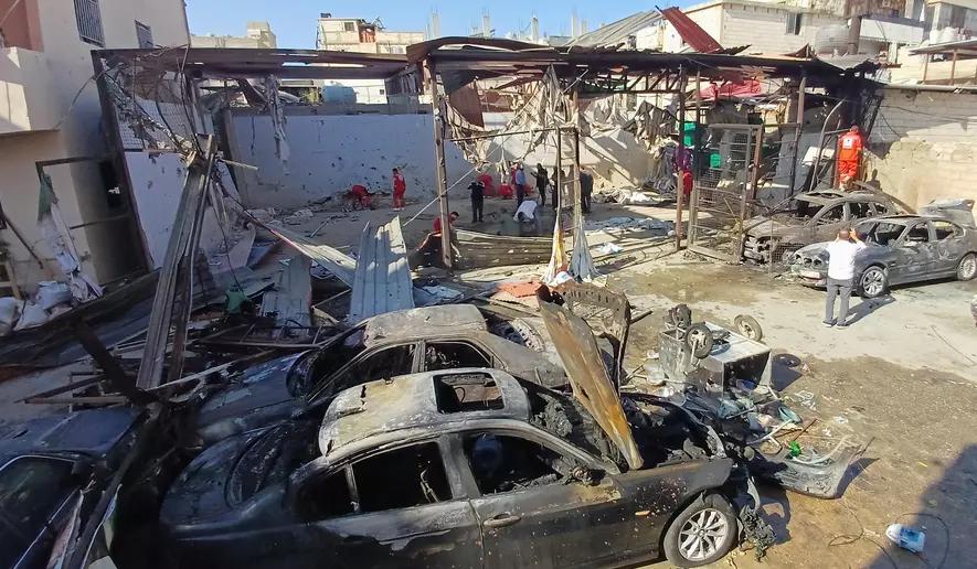 以色列无人机再袭黎巴嫩南部：1死11伤，校车被卷入
半岛电视台贝鲁特11月20日