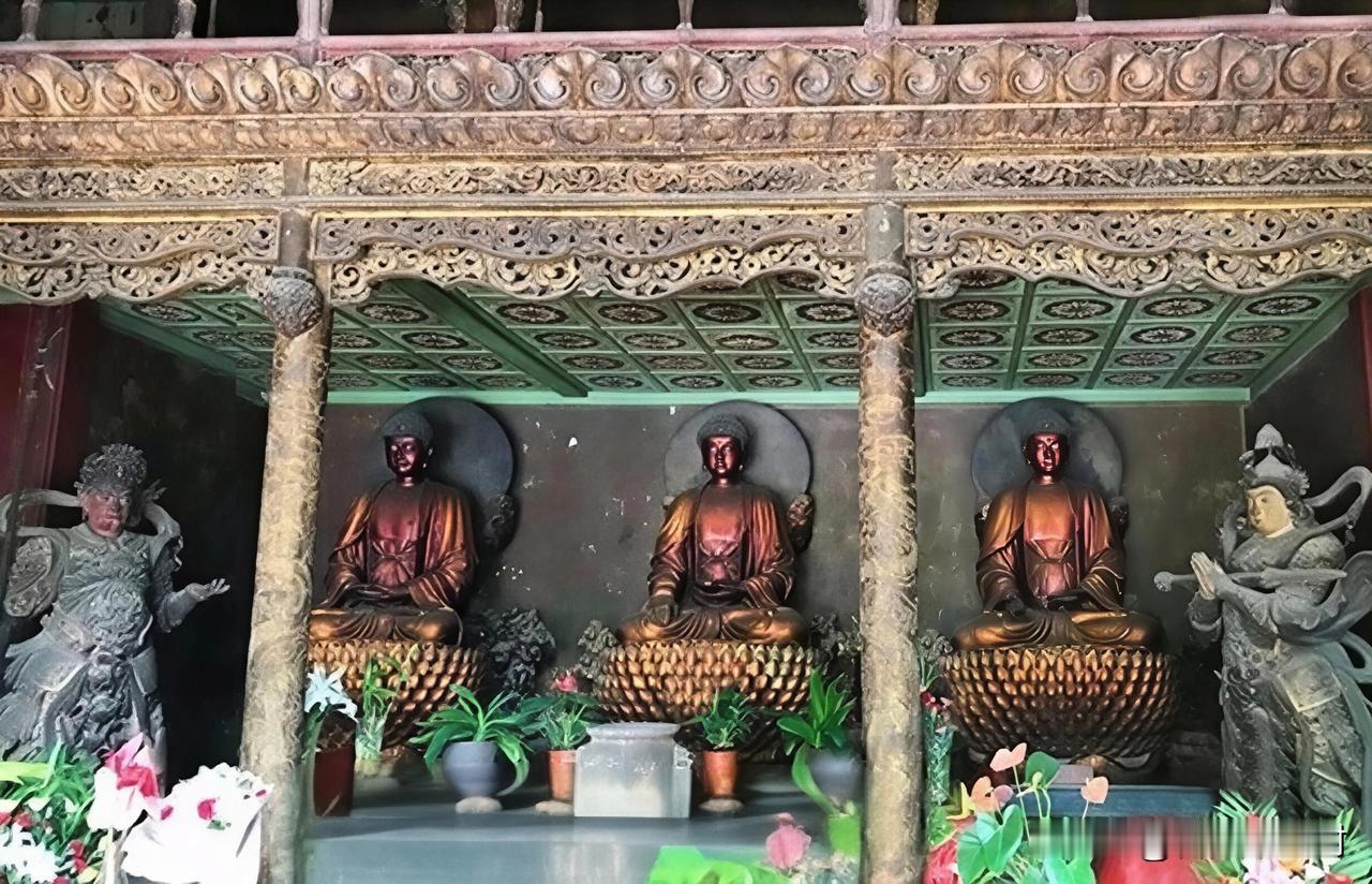 白马寺大雄殿：被99%游客错过的国宝级造像
 
来白马寺，别只盯着红墙拍照了！大