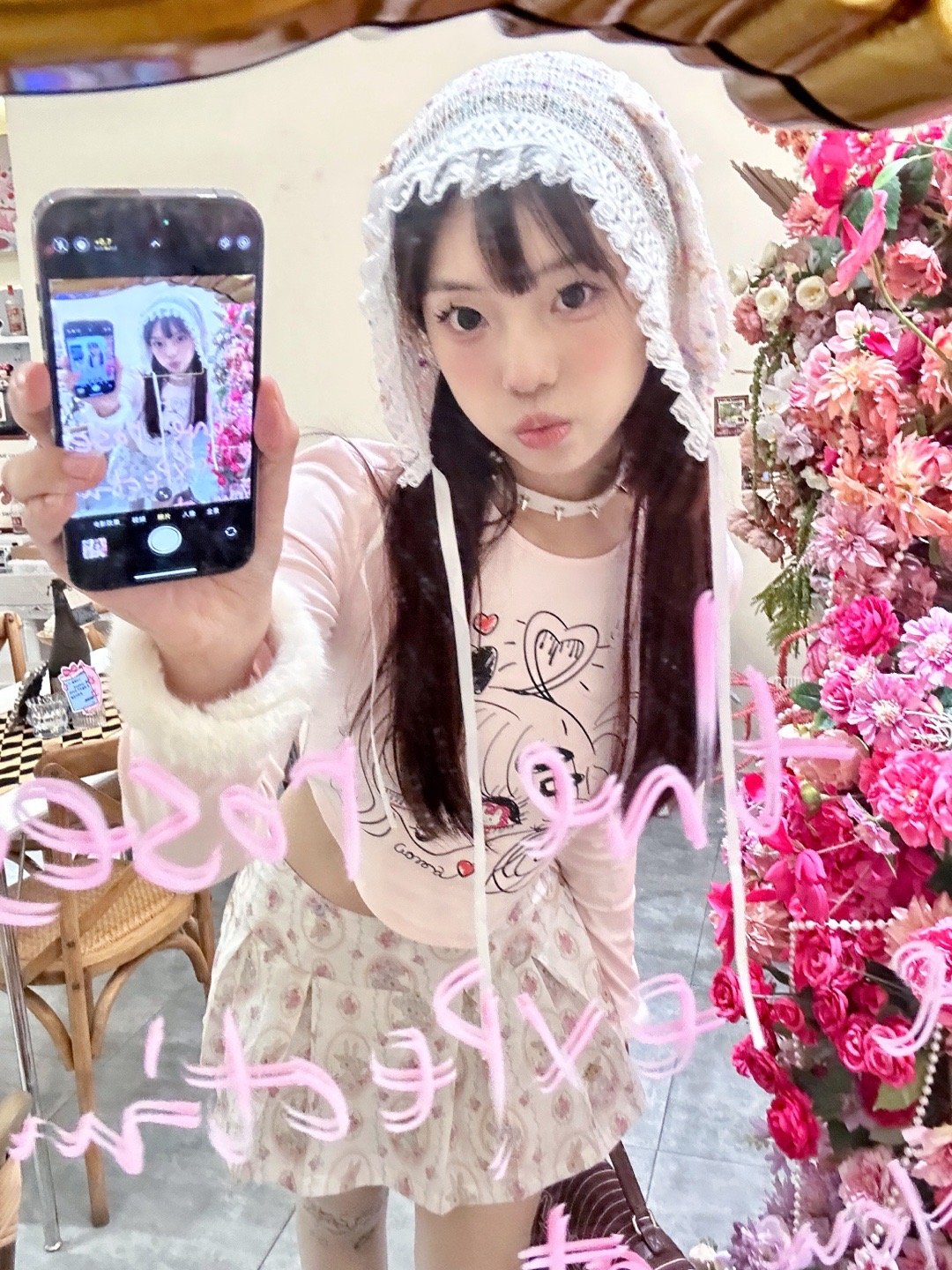 很甜很甜的小女孩🐰 ​​​