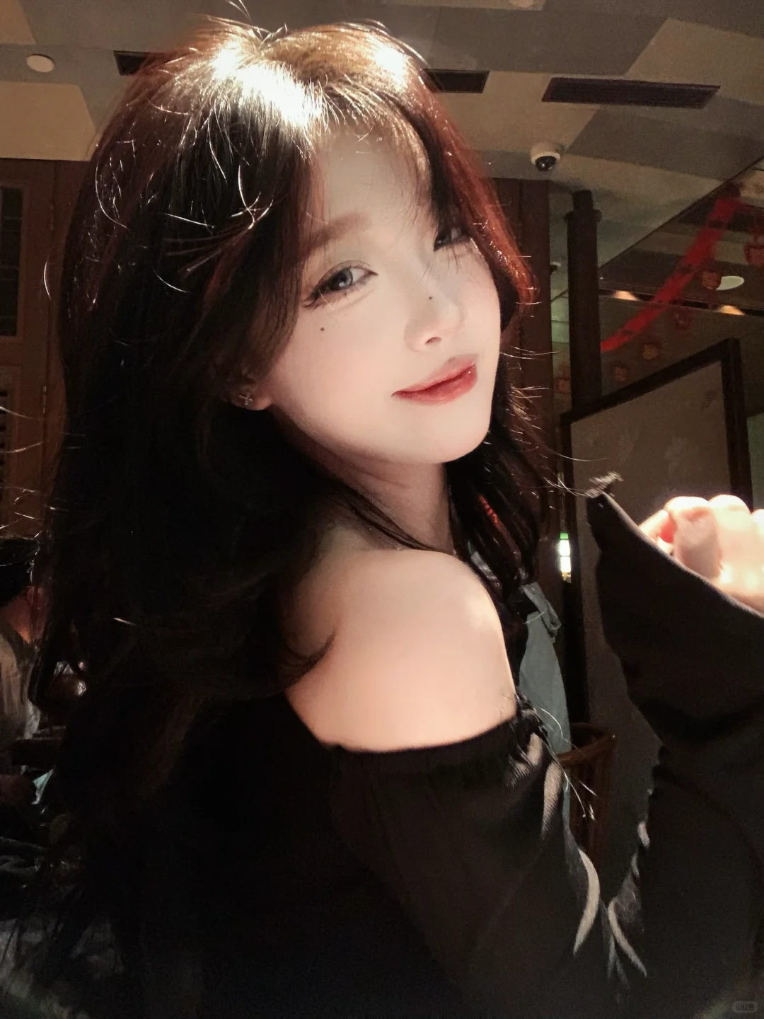 黑发红唇 中国女人