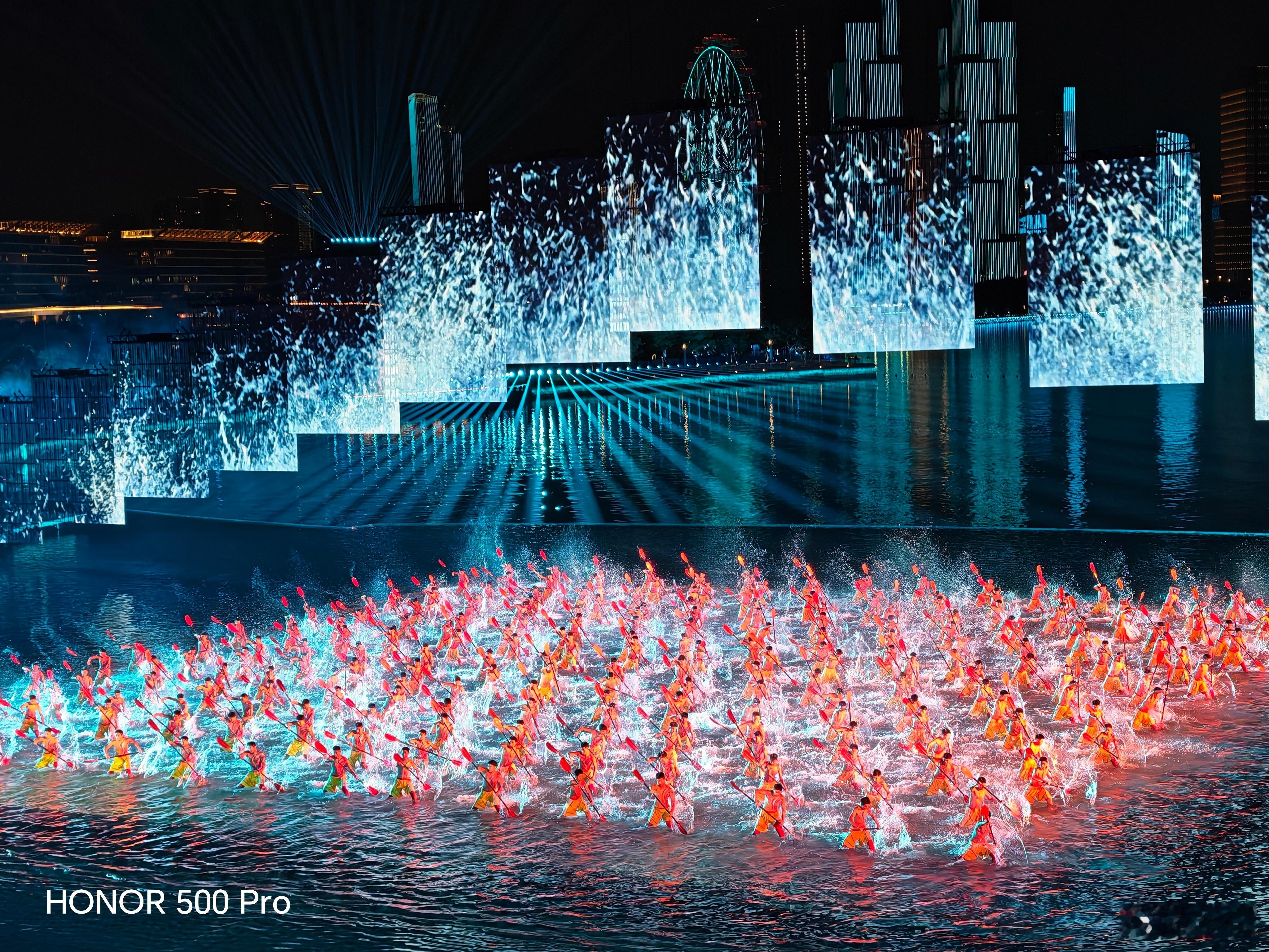 第十五届全运会闭幕式精彩绝伦，荣耀500的2亿像素超清主摄更是大显身手！骁龙8旗