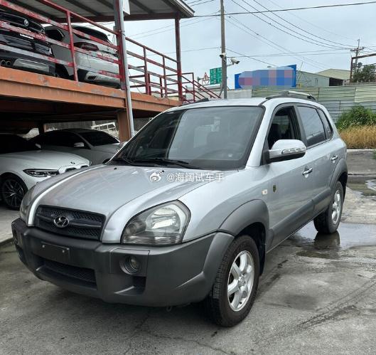 台湾省柴油版途胜，这是2007年在湾湾上的牌，跑了二十多万公里，啥也没介绍，此车