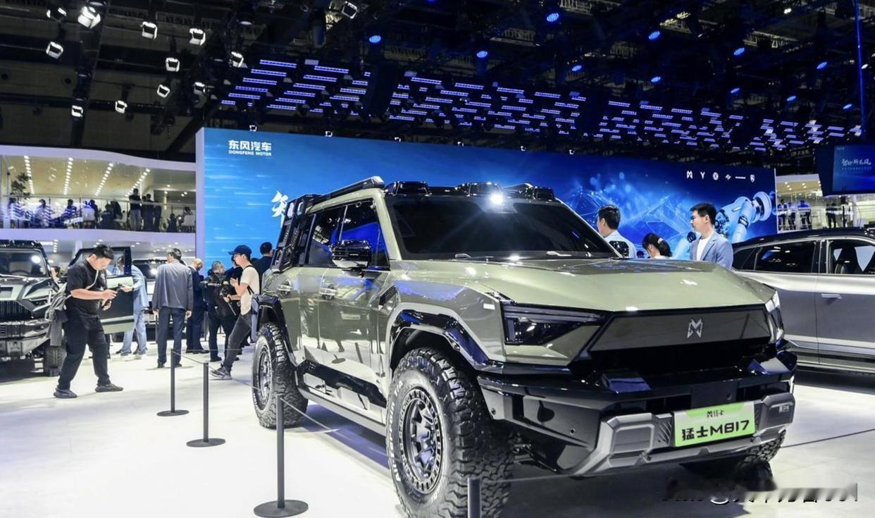 轩辕奖的荣誉，既是对猛士M817产品力的认可，更是对猛士与华为乾崑共创模式的肯定