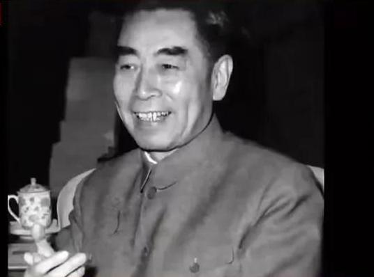 原周总理专机机长刘崇福说：“总理逝世后，我四天吃不下饭，心脏都弄坏了。说老实话，