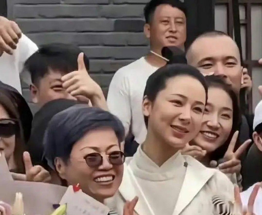 不懂为什么杨紫那么多粉丝都很期待青簪行，我感觉杨紫在里边也不是太好看呀～ ​​​