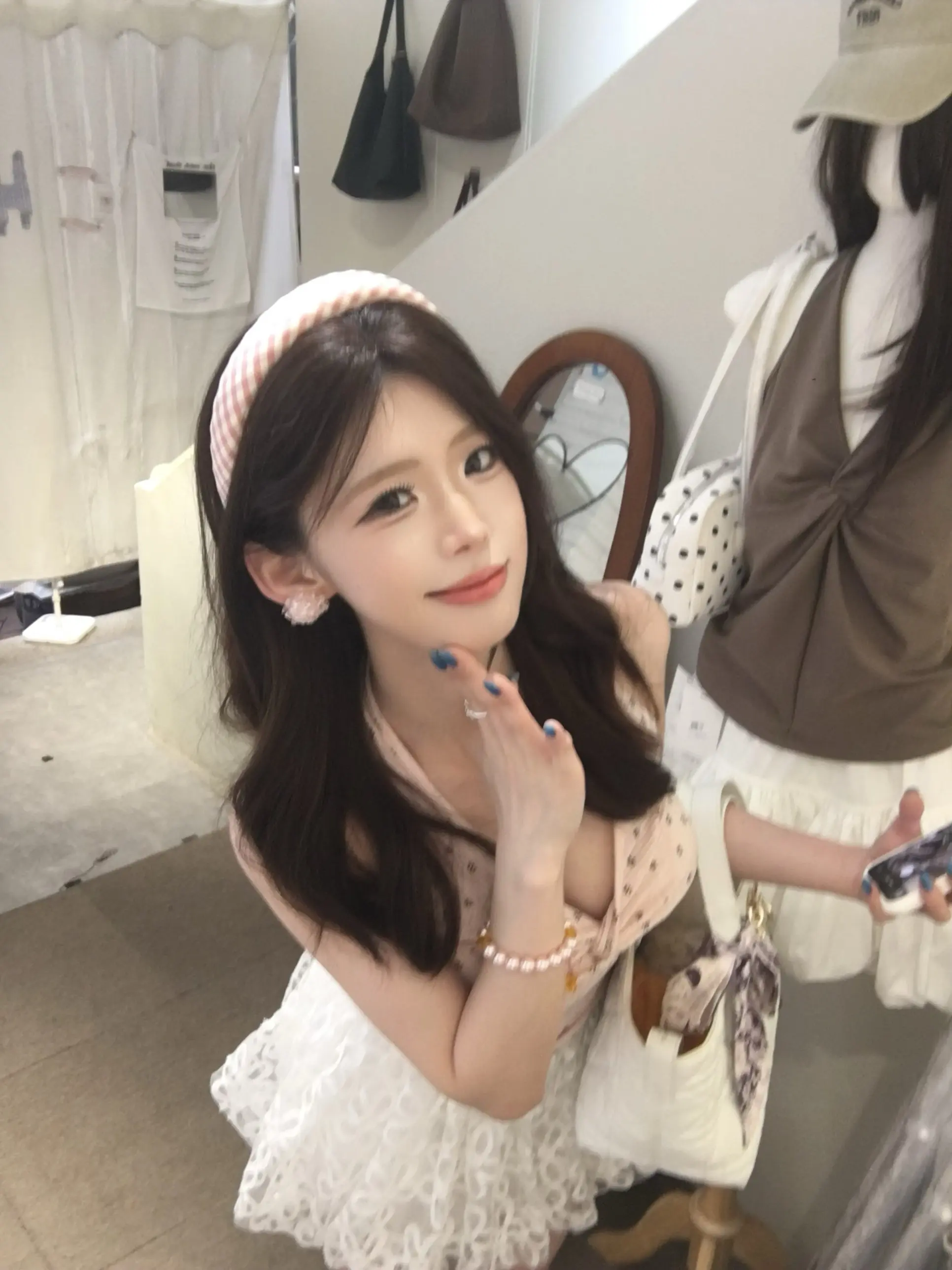 你也是因为无法拯救世界而失眠吗。