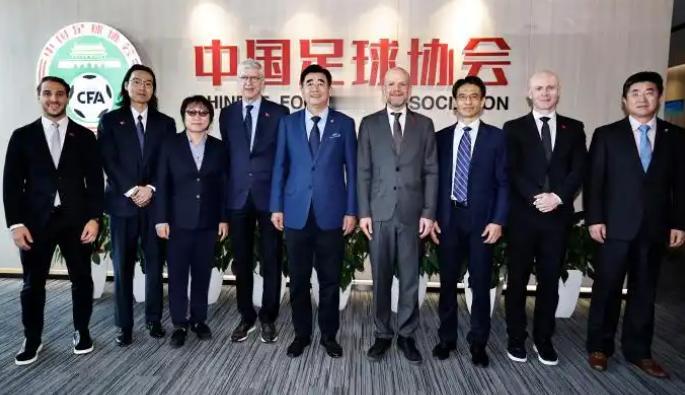 世界杯快开了，央视和国际足联还没谈拢，咱们真要没球看？

距离2026年美加墨世
