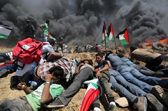 打一个被制裁了几十年、已很虚弱的伊朗，美国就搞得鸡飞狗跳，连美军部署在韩国的六台