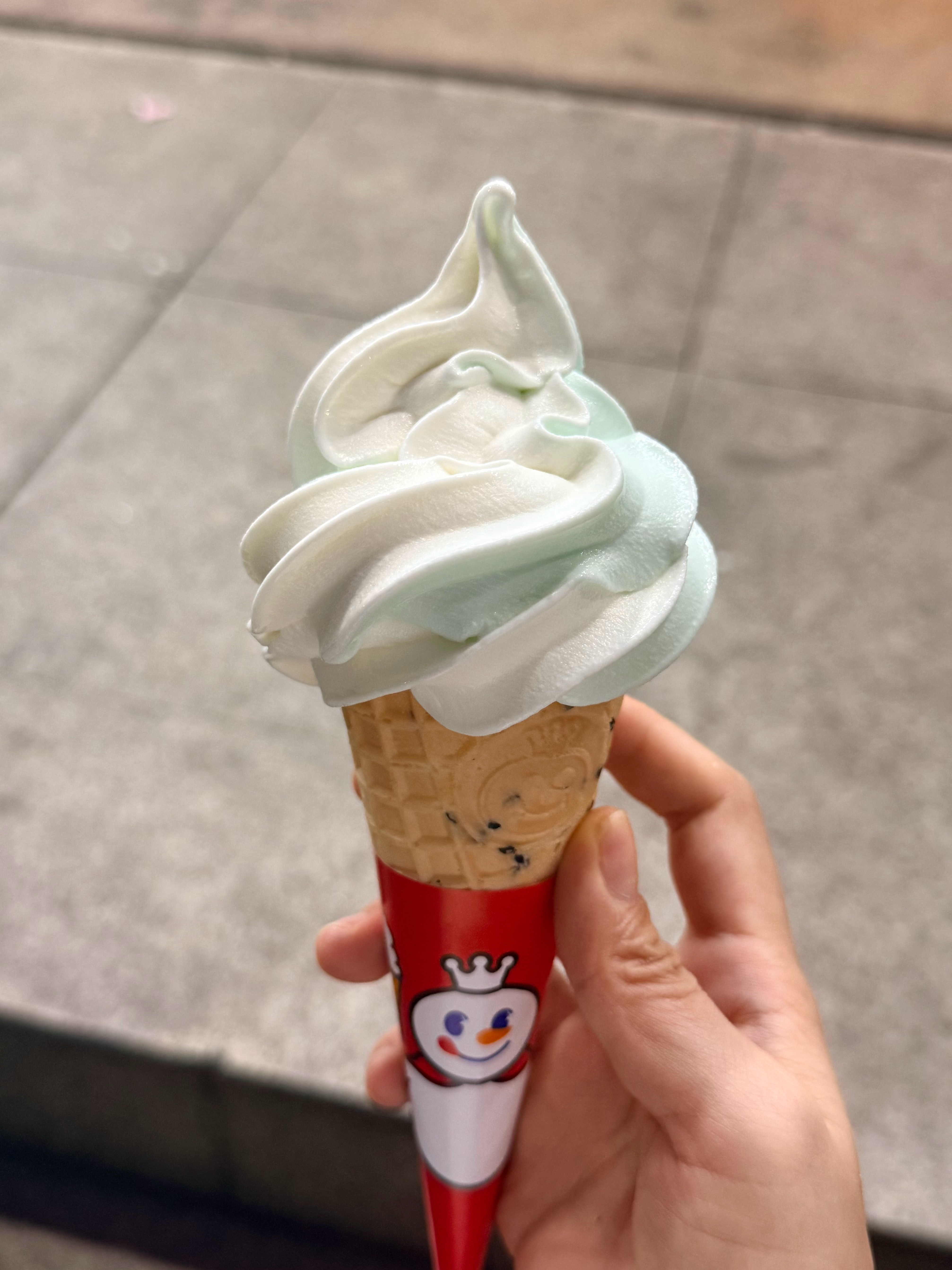 蜜雪这个冰淇淋打的真的很好看