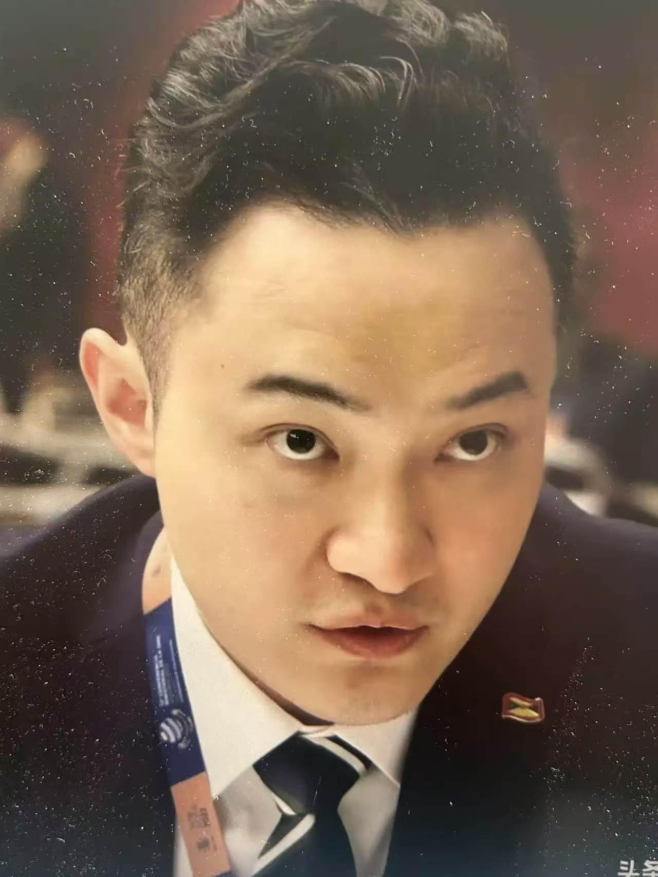 孙宇晨你不要太过分了！
身家几十亿的投资大佬，谈个恋爱，最后把女方的隐私一五一十