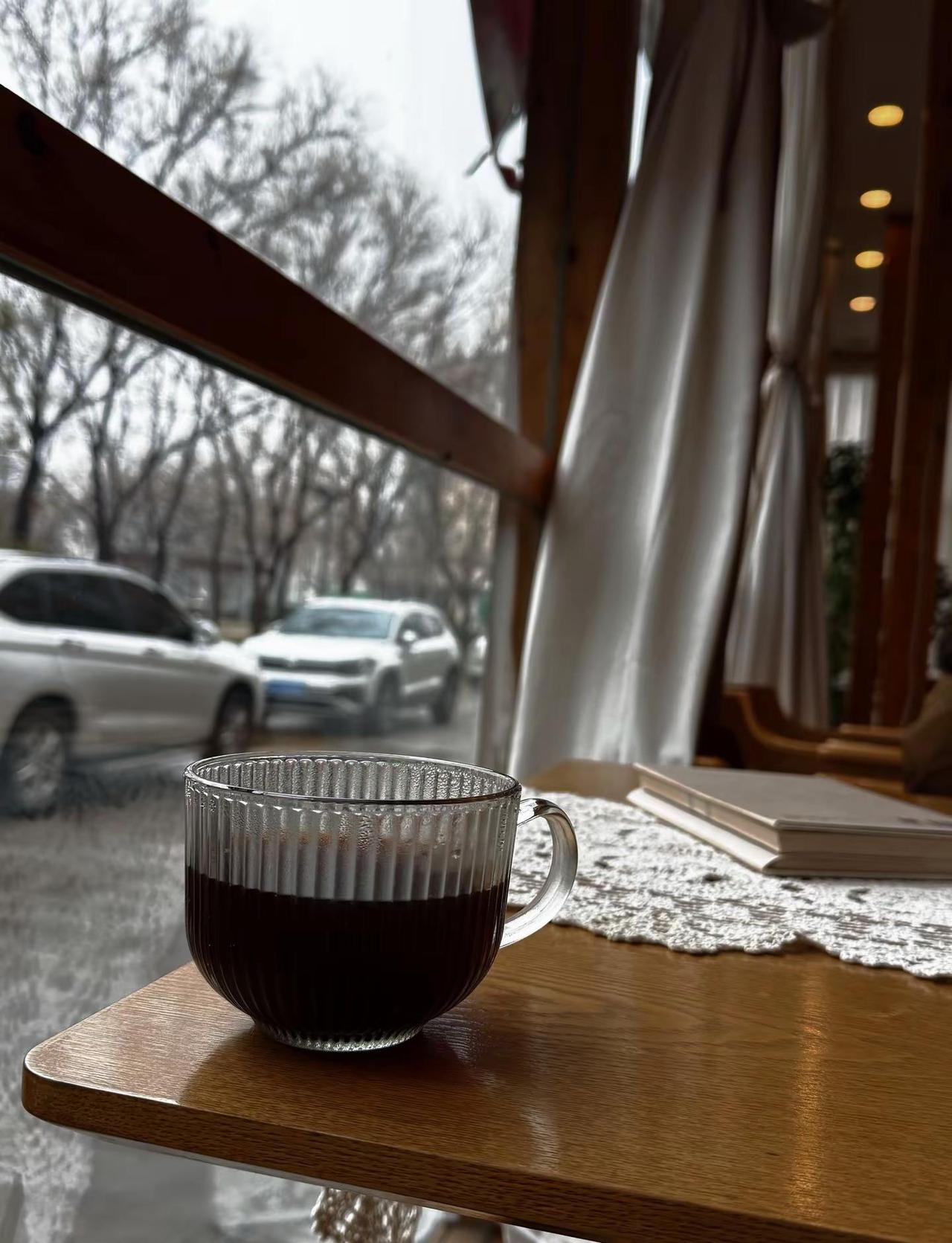 平安是顶级的富贵局  别嫌日子沉闷  那不是平庸  是岁月静好咖啡 射手座