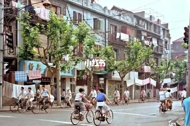 上世纪90年代上海八仙桥地区金陵路龙门路口