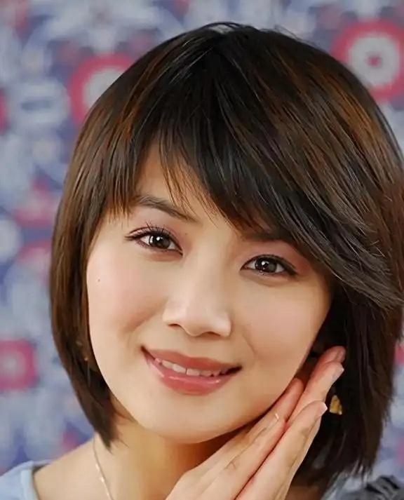 陈思诚深爱她，王凯着迷她，41岁成妈妈的她活成了大赢家 ​​​