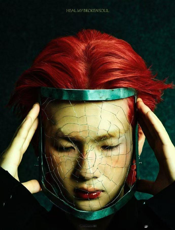 周震南实体专连续三年秒售罄  周震南，你的实体专让我们明白了什么是真正的“抢手货